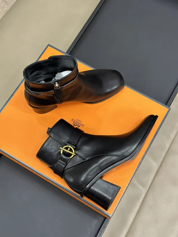 Hermes Shoe 